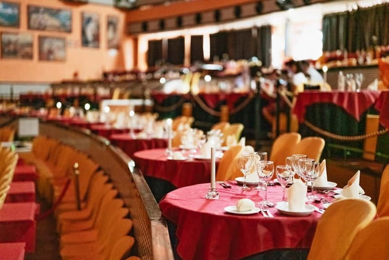 Seville: Flamenco at El Palacio Andaluz with Optional Dinner - The late 9:30 p.m. performance and return bus