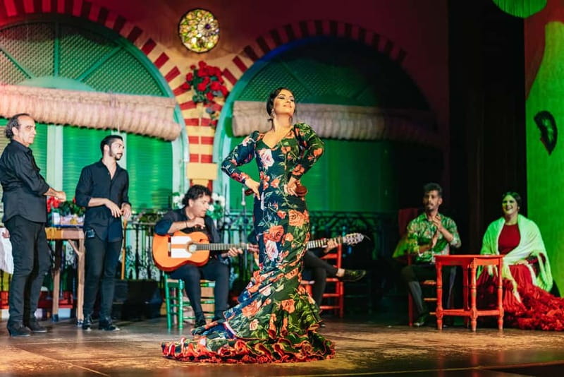 Seville: Flamenco at El Palacio Andaluz with Optional Dinner - What happens during the 90-minute show