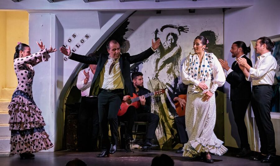 Seville: Flamenco Show at Tablao Los Gallos - What happens during the 75-minute show