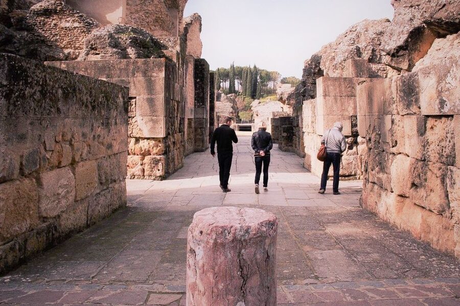 Seville: Game of Thrones and Roman Empire Italica Tour - What the guide adds for $21