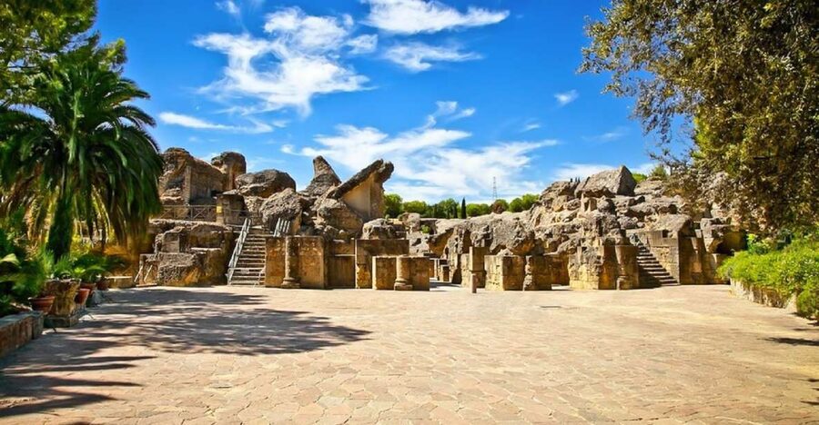 Seville: Game of Thrones and Roman Empire Italica Tour - Meeting the guide at Santiponce