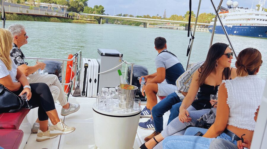 Seville: Guadalquivir River Boat Tour - La Cartuja and the western stretch