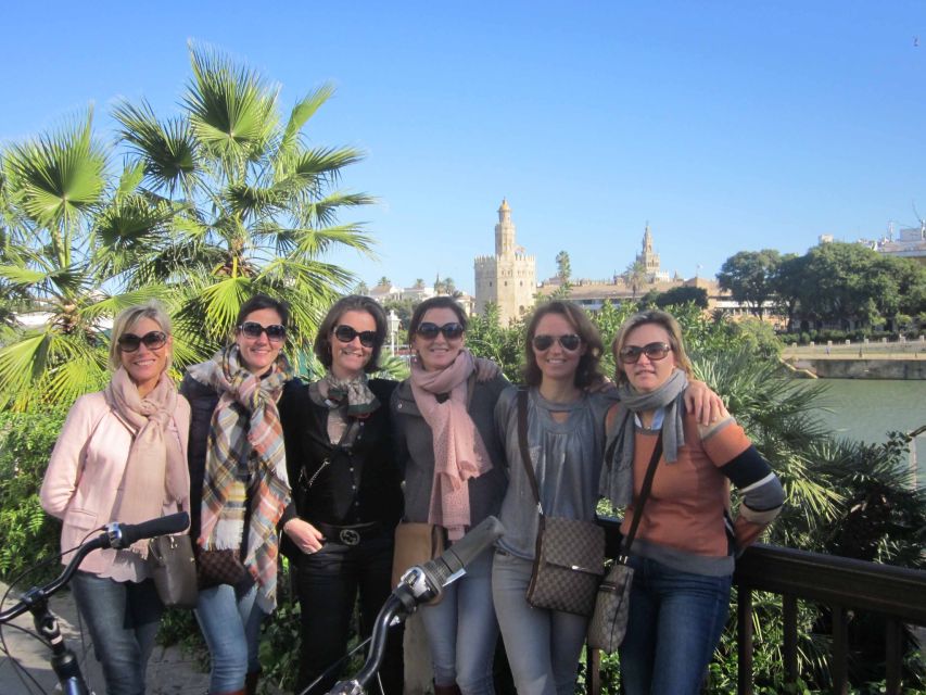 Seville: Highlights City Bike Tour - What the guides add to the ride