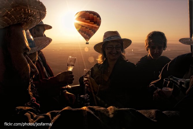 Seville Hot-Air Balloon Ride with Breakfast, Cava & Hotel Pick up - Watching the balloon come to life