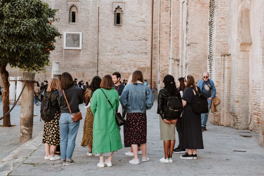 Seville Jewish Quarter walking tour: Santa Cruz District - Patio de Banderas closes the circuit