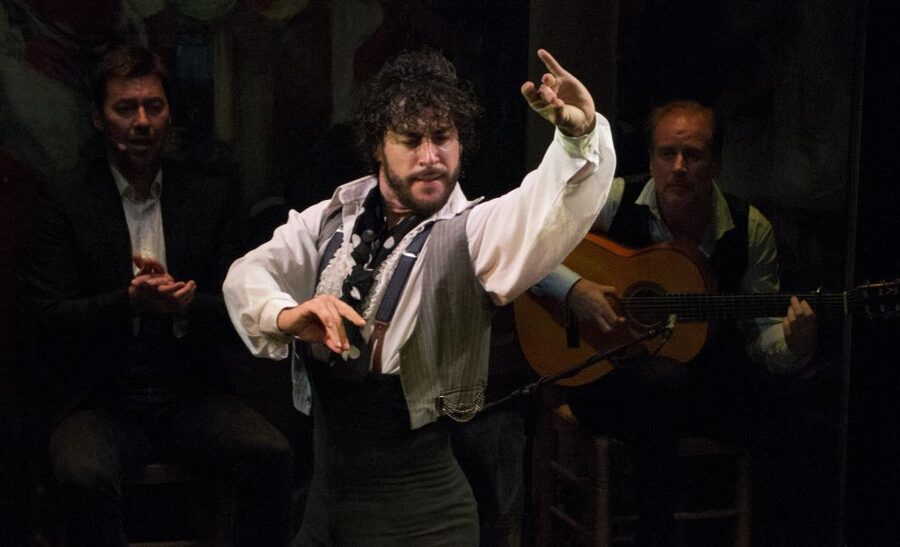 Seville: Live Flamenco Show at "Teatro Flamenco Triana" - Arriving at Teatro Flamenco Triana