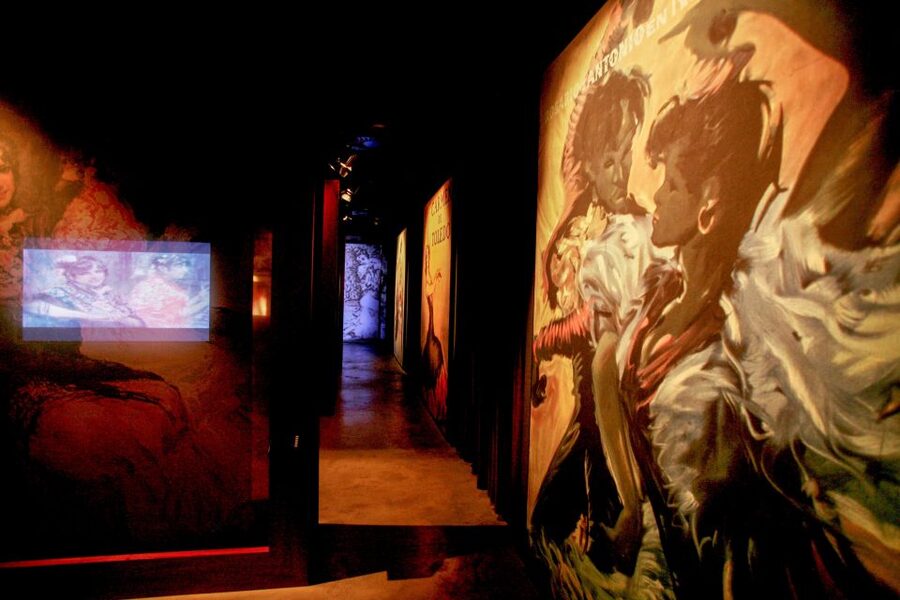 Seville: Museum of Flamenco Dance Admission Ticket - Costumes from different periods