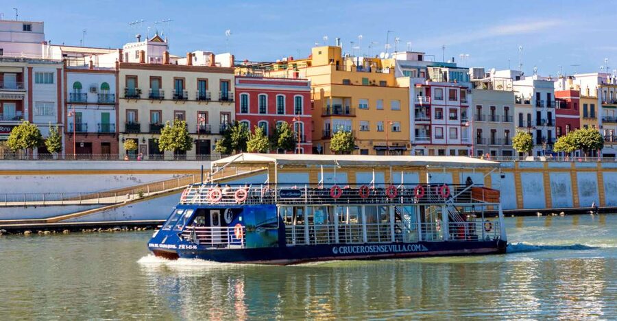 Seville: Panoramic Cruise, Hop-On-Hop-Off Bus & Walking Tour - Why this Seville pass works best as an orientation day