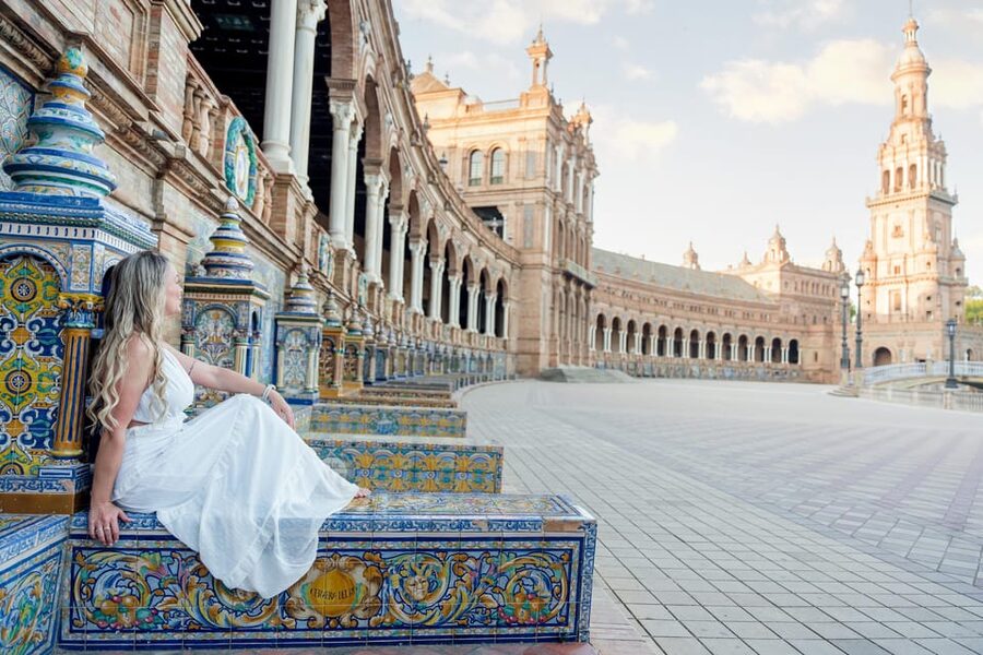 Seville: Professional Photoshoot - María Luisa Park: softer backgrounds after the plaza