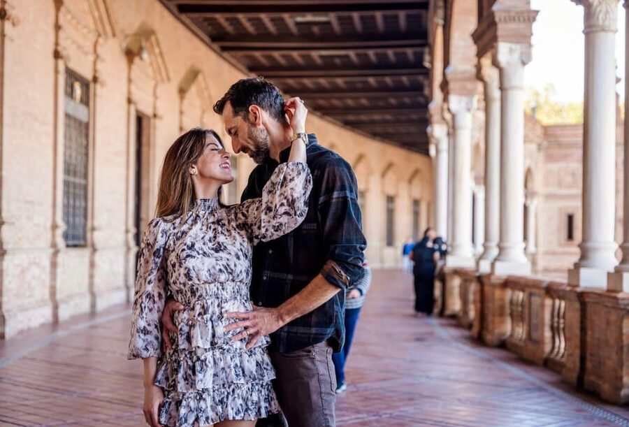 Seville: Professional Photoshoot at Plaza de España - Edited images, delivery, and choosing extras