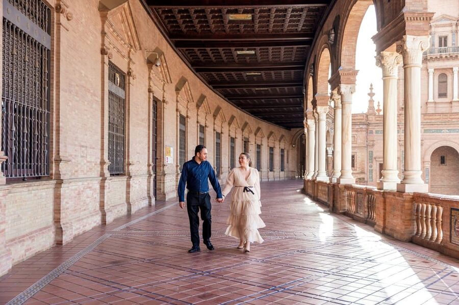 Seville: Professional Photoshoot at Plaza de España - How much value do you get for $90?