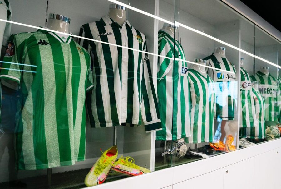 Seville: Real Betis Tour at the La Cartuja Stadium - Enter the Tunnel Club and dressing rooms