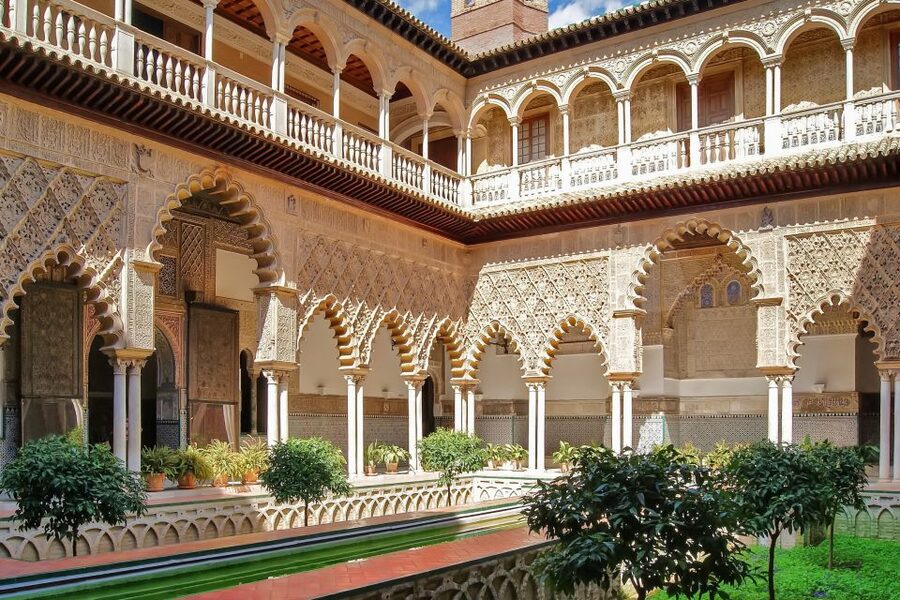 Seville: Royal Alcázar Entry Ticket - Why the Royal Alcázar feels different from a standard palace