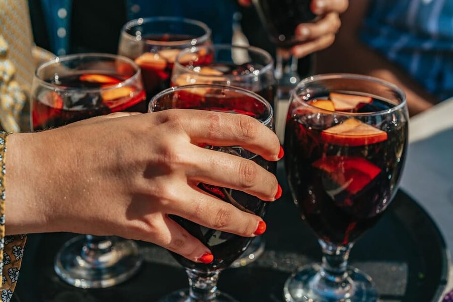 Seville: Sangria Tasting Experience - Who should book this experience?
