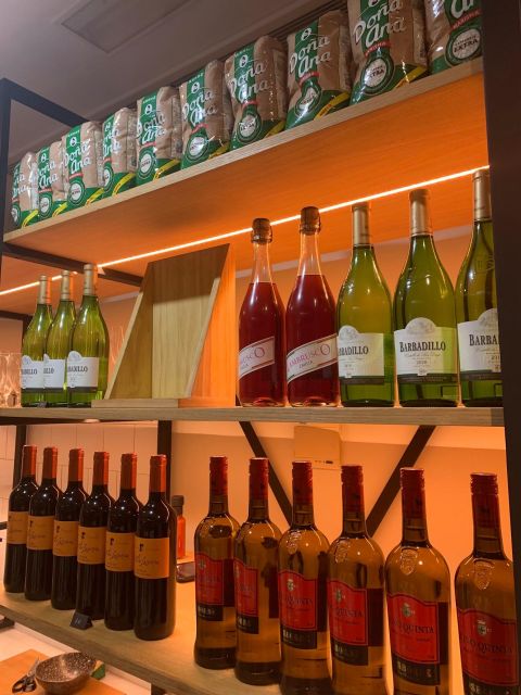 Seville: Sherry Wine Tasting with Light Snacks - The opening lesson: origins, production, and place