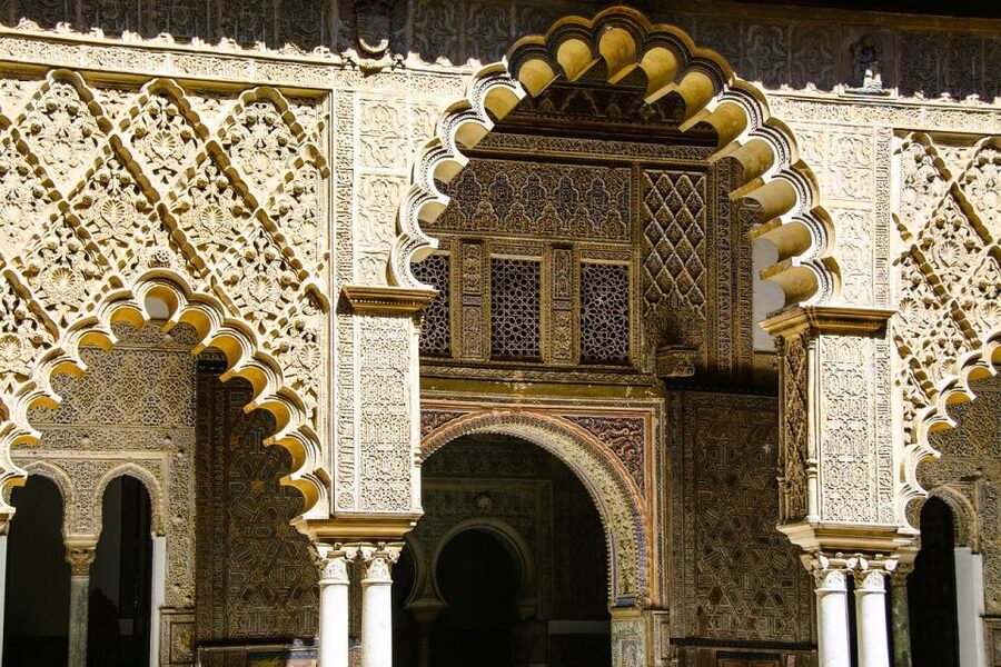 Seville: Small-Group Alcázar Guided Tour & Entry Ticket - Key points to know before booking