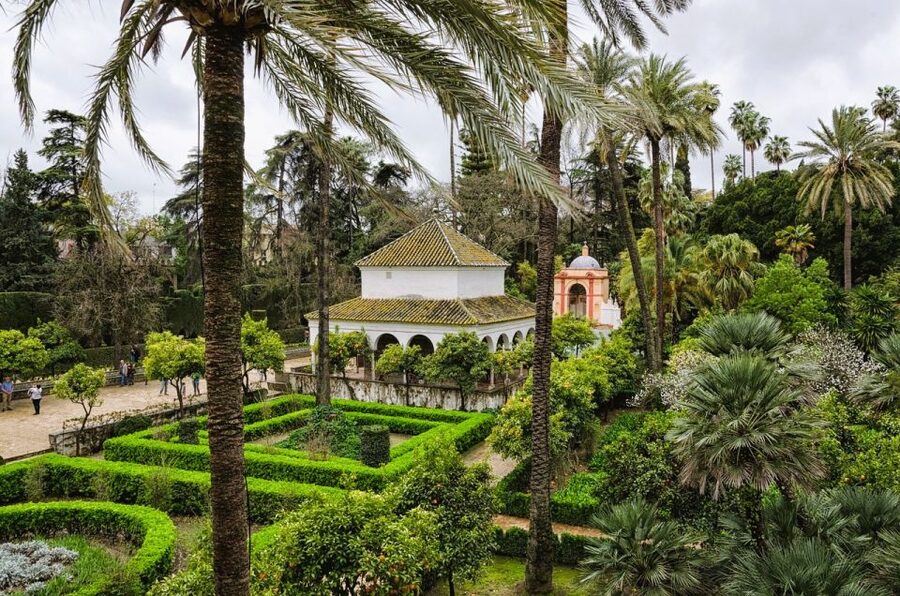Seville: Small-Group Alcázar Guided Tour & Entry Ticket - Why the Alcázar deserves a guided visit