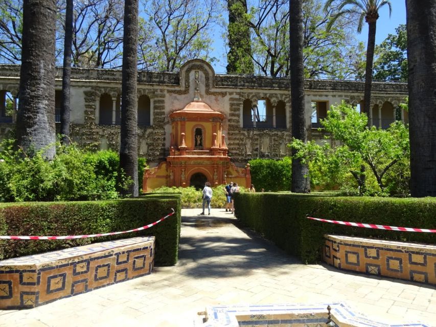 Seville: Small-Group Alcázar Guided Tour & Entry Ticket - The Gothic Palace and Maria Padilla Baths