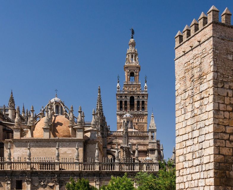 Seville: Small-Group City Highlights Walking Tour - The Alcázar, explained without an entry ticket