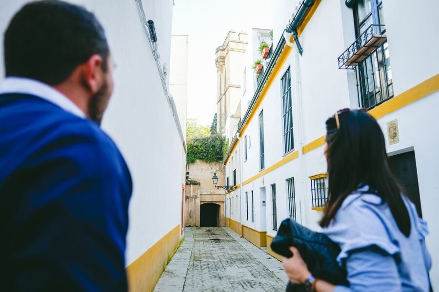 Seville: Small-Group Jewish Quarter Discovery Walking Tour - Jardines de Murillo and the final stretch