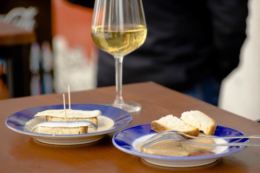 Seville: Tapas Crawl - Starting at Catalina Casa de Comidas