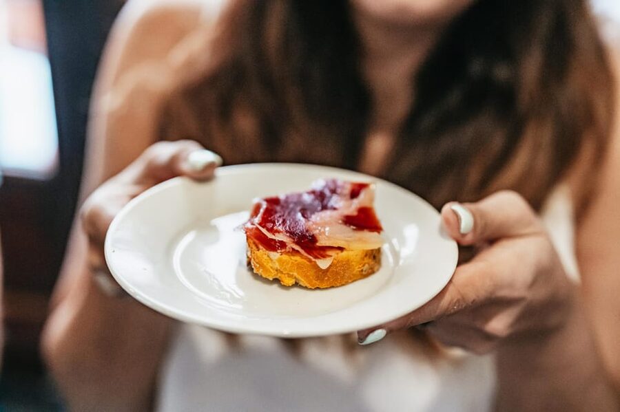 Seville: Tapas, Taverns and History Guided Walking Tour - Key points to know before booking