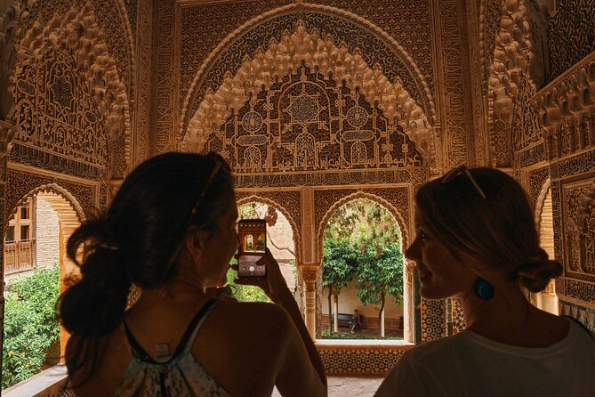 Skip The Line Alhambra and Generalife Guided Tour - The crucial warning about the Nasrid Palaces