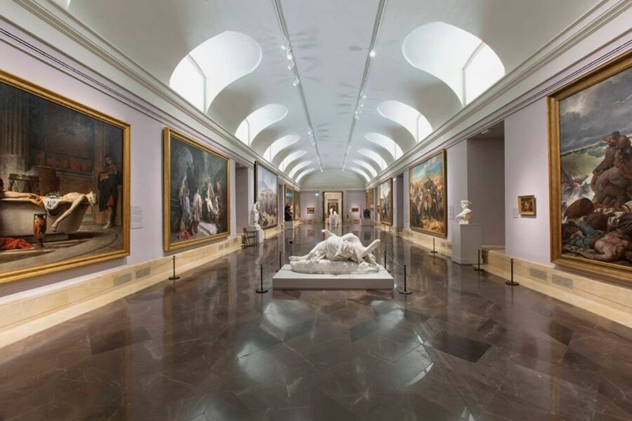 Small Group Prado Museum Guided Tour with Skip the Line - Meeting the guide at the Velázquez Monument