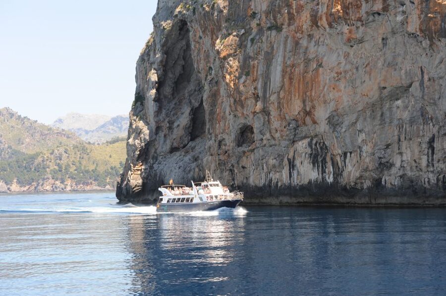 Sóller: Boat Trip to Sa Calobra and Torrent de Pareis - The one-hour ride along Mallorca’s northwest coast