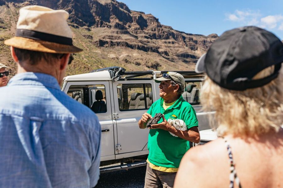 South Gran Canaria: Off-Road Valleys & Villages Jeep Tour - San Bartolomé de Tirajana: coffee, church, and a useful pause