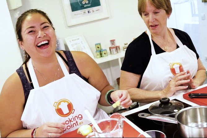 Spanish Cooking Class Paella Tapas and Sangria in Madrid - Starting in Madrid’s Centro