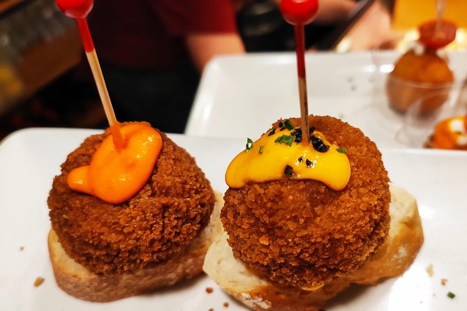Spanish Wine and Tapas Tour in a Local Neighborhood in Barcelona - The guide can make or break the evening