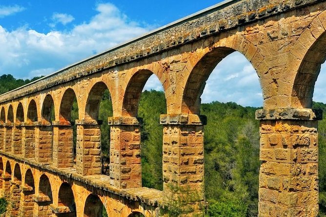 Tarragona and Sitges Tour with Small Group and Hotel Pick Up - San Sebastian Beach and the return to Barcelona