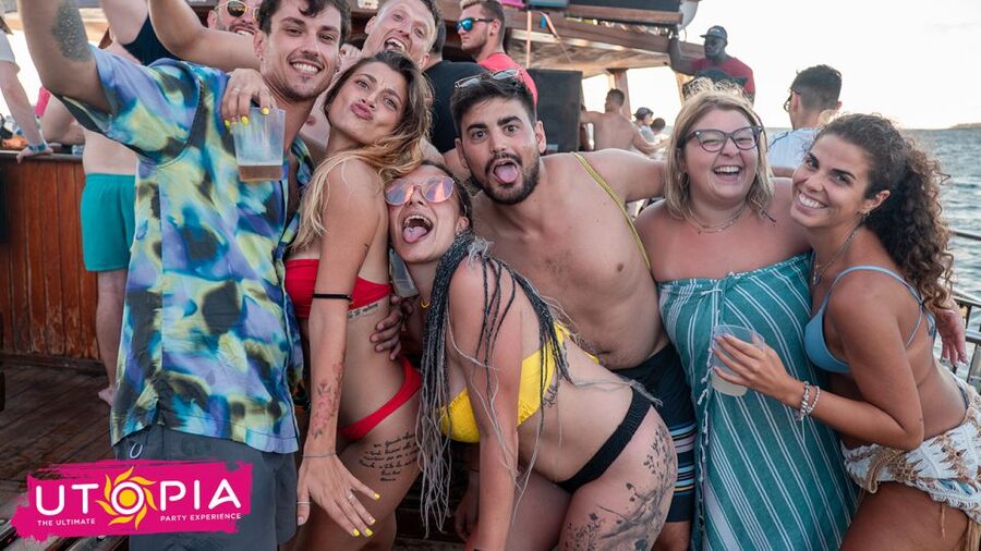 Tenerife: Boat Party with Open Bar and DJs - The Open Bar and What the $106 Price Buys You