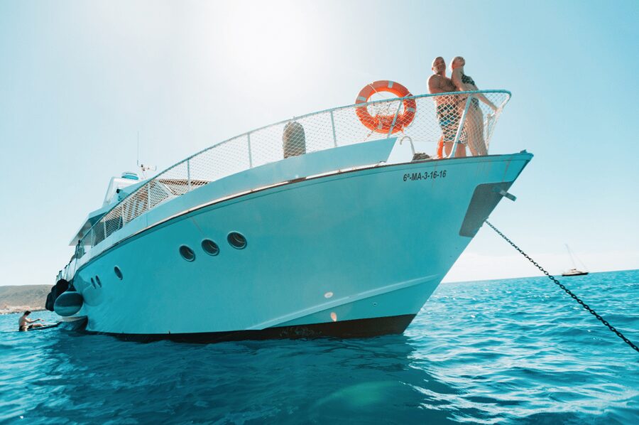 Tenerife: Fun Yacht Trip with Water Activities and Toys - The crew makes the difference
