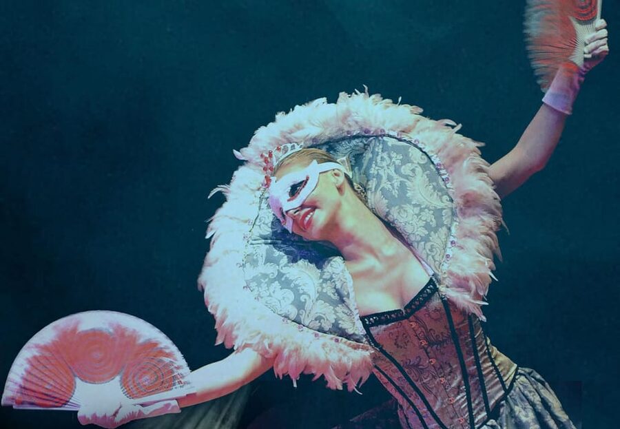 Tenerife: History The Evolution of Music Show Entry Ticket - Why the live cast makes a difference