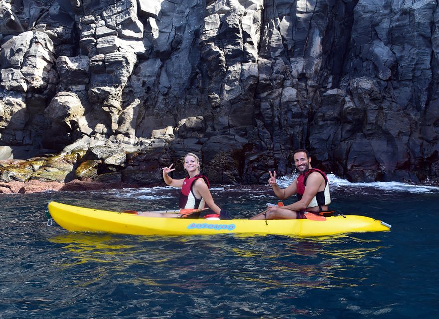 Tenerife: Kayak and Snorkel with Turtles, Wetsuits Included - Guides who make the outing work