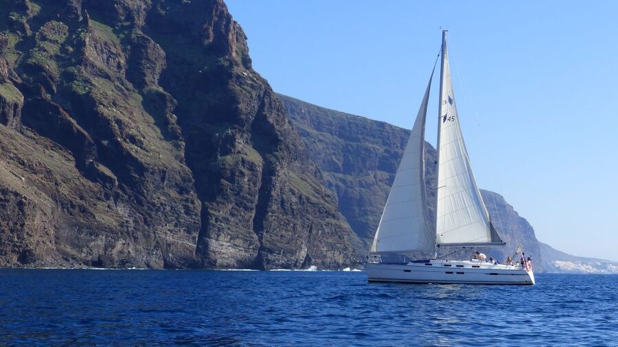 Tenerife: Los Gigantes Whale Watching Cruise by Sail Boat - Raising the sail, with a small caveat