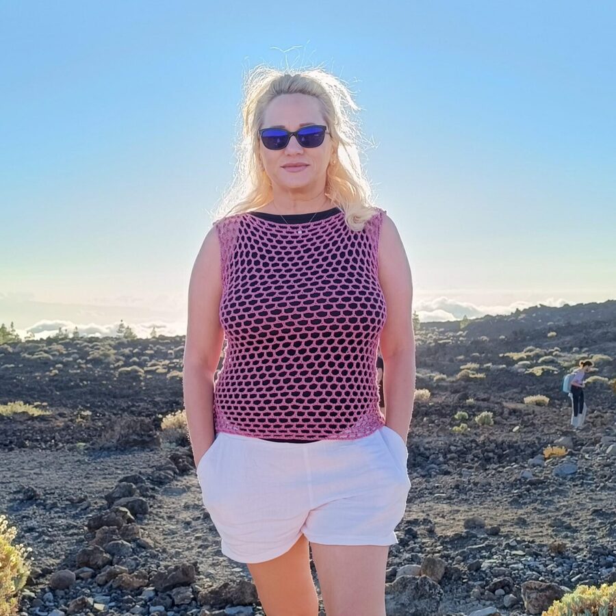 Tenerife: Mount Teide Sunset and Night Tour with Pickup - Watching sunset near the 2,000-meter viewpoint