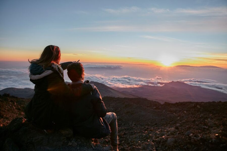 Tenerife: Mount Teide Sunset and Stars Tour with Cable Car - The eight-minute cable car climb to 3,555 meters