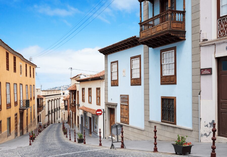 Tenerife: Private Day Tour of the Island with Hotel Pickup - Garachico’s stone streets and natural pools