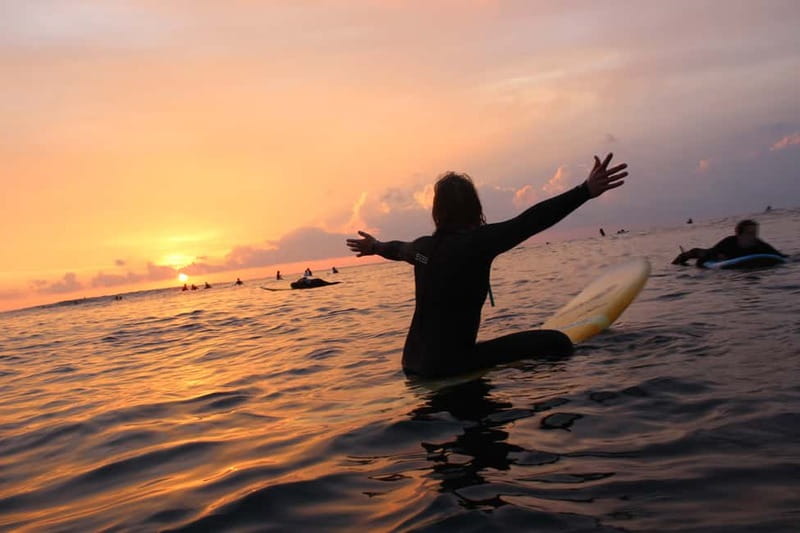 Tenerife: Surfing Lesson for All Levels, Photos included - Who should book this Playa de las Américas lesson?
