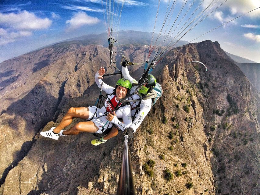Tenerife: Tandem Paragliding Flight - Gliding above the Atlantic and southern Tenerife