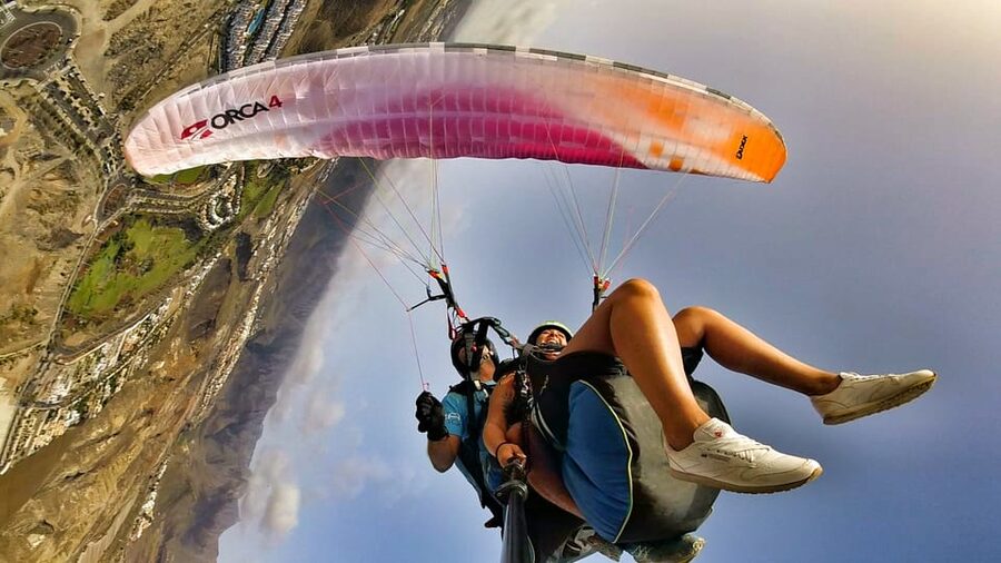 Tenerife: Tandem Paragliding Flight - Gentle gliding or extra movement in the air