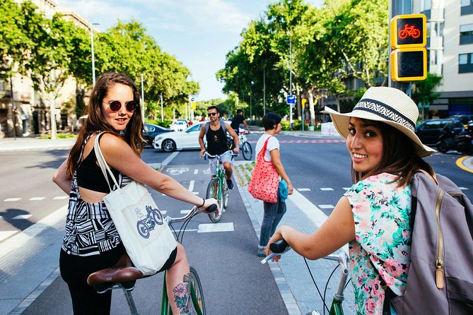 The Beauty of Barcelona by Bike: Private Tour - Parc de la Ciutadella and the ride back