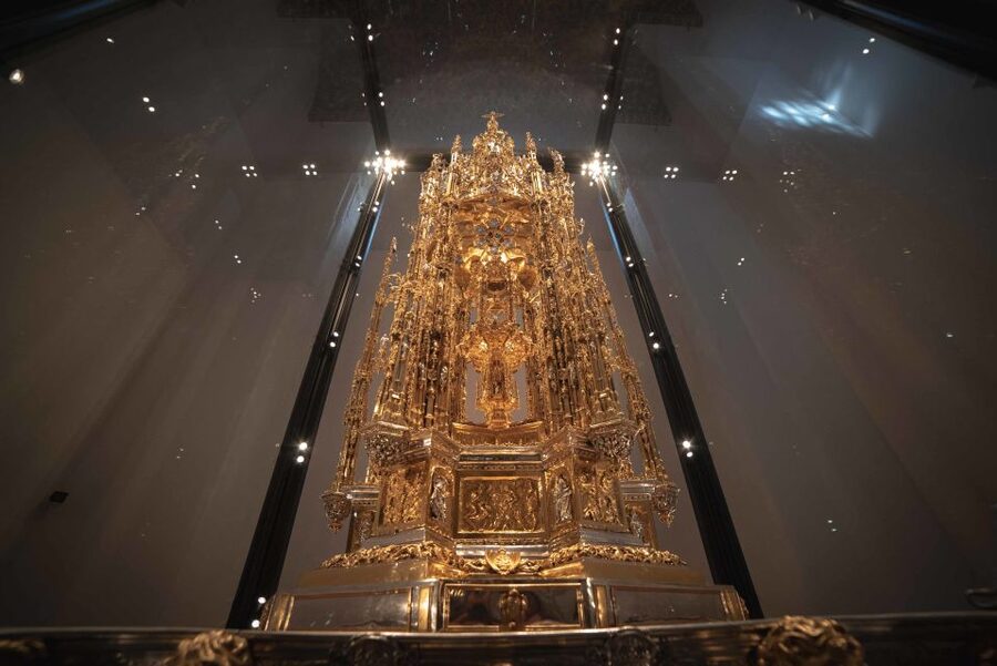 Toledo: Cathedral Tour with a Local Guide - Guide Quality, Language, and Pace