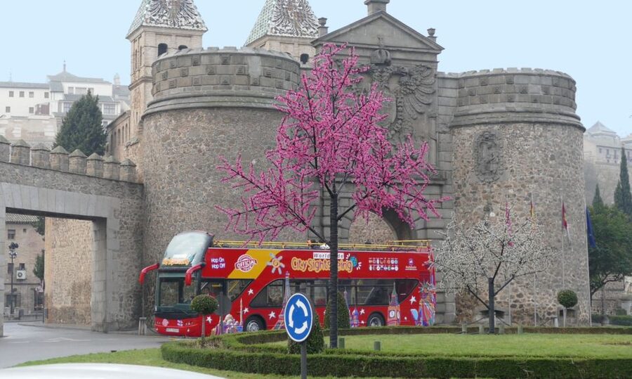 Toledo: City Sightseeing Hop-On Hop-Off Bus Tour & Extras - The evening walking tour at Plaza Zocodover
