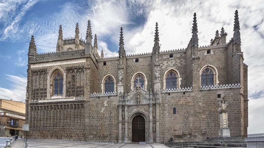 Toledo: Guided Monument Walking Tour with Wristband Pass - Key points at a glance