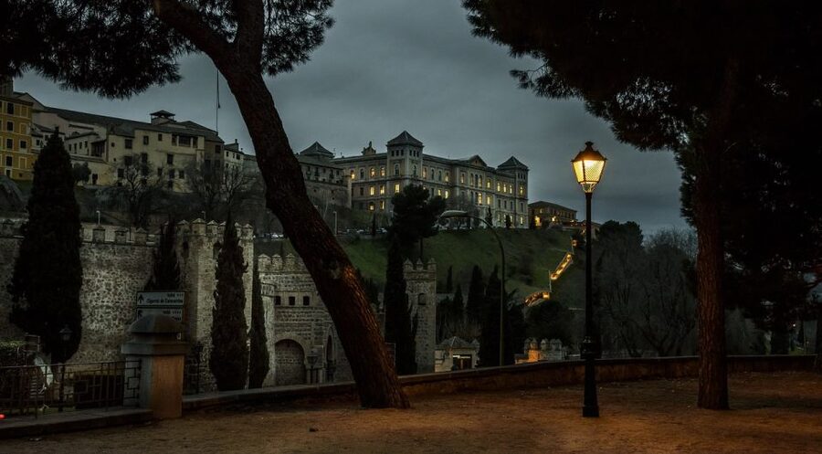 Toledo: Una Mágica noche Toledana - What the guides add to the experience