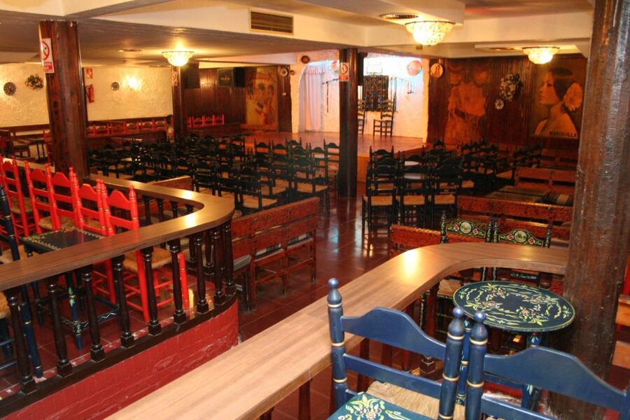 Torremolinos: Flamenco Show with Drinks - Why the small room helps, and when it does not